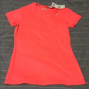 Under Armour top